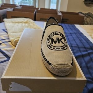 MK slip ons
